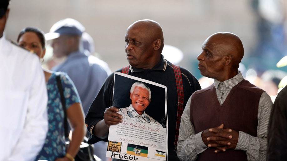 fa88bdff-South Africa Mandela Mourning