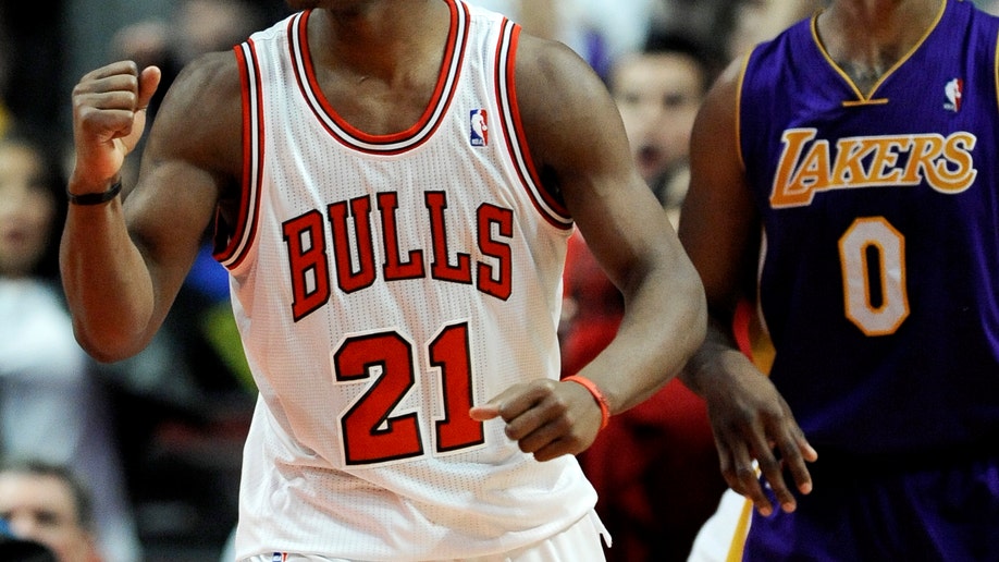 945c3df8-Lakers Bulls Basketball