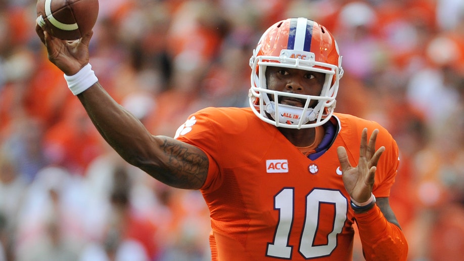 53ad1198-Wake Forest Clemson Football