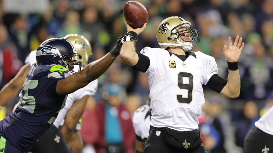 10b626c5-Saints Seahawks Football