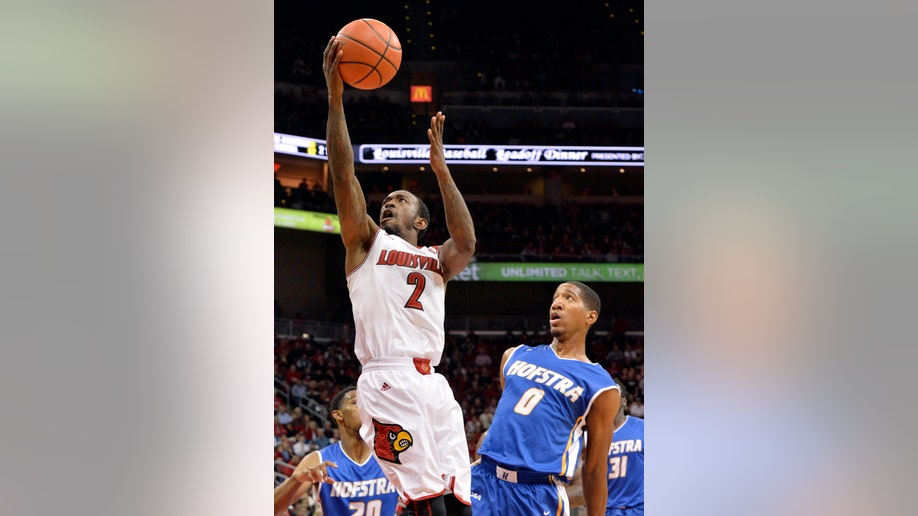 7b5f8062-Hofstra Louisville Basketball