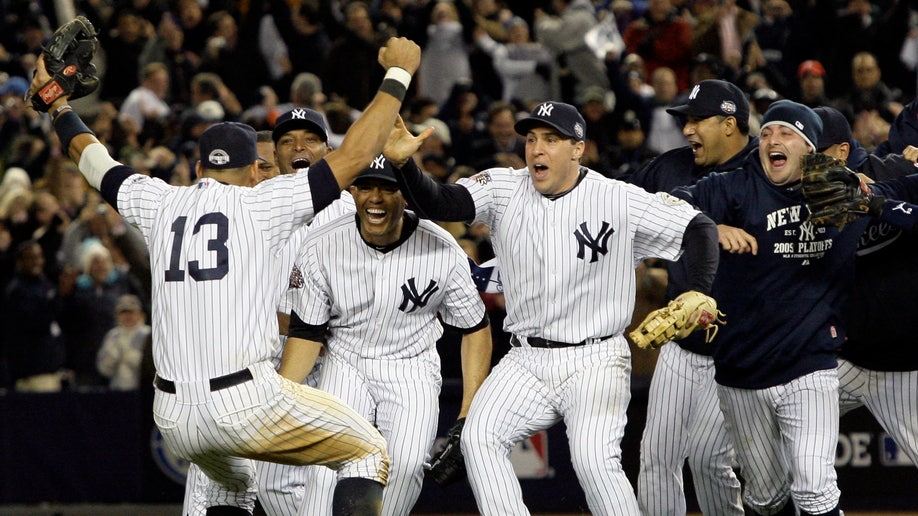Yankees win 2009 World Series, 11/04/2009