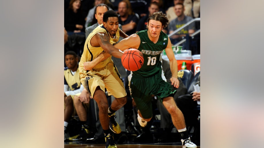 7e6e3a69-Stetson Notre Dame Basketball