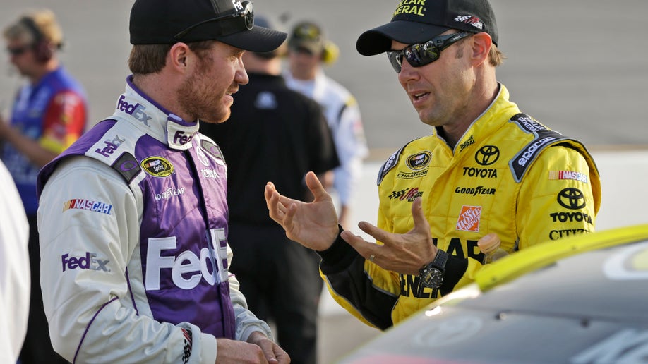 e581616f-NASCAR Richmond Auto Racing