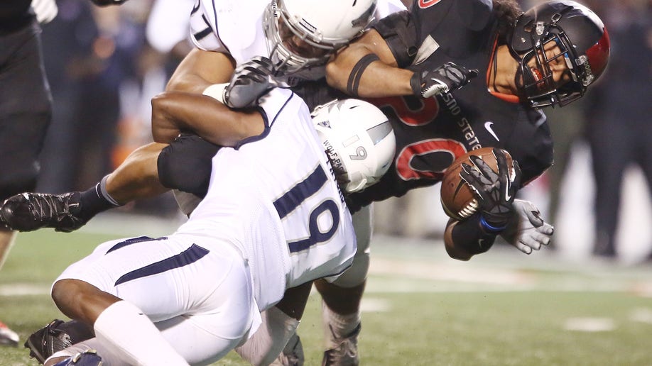 5b0f3a05-Nevada Fresno St Football