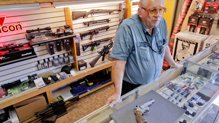 5d34b8a3-LAPD Revenge Killings Gun Auction