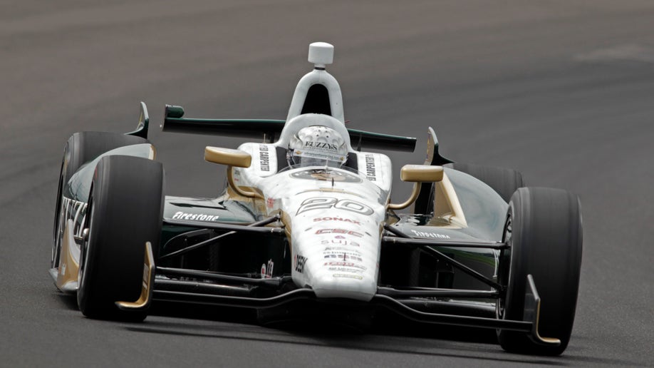 82b8d07e-IndyCar Indy 500 Auto Racing