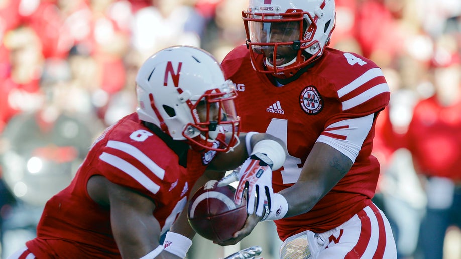795d8d93-Michigan St Nebraska Football