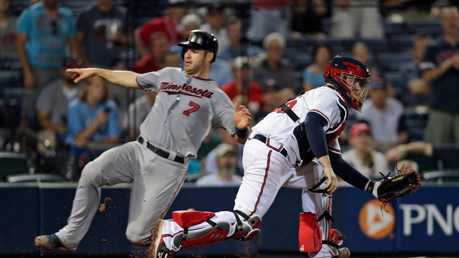 52c7230e-Twins Braves Baseball