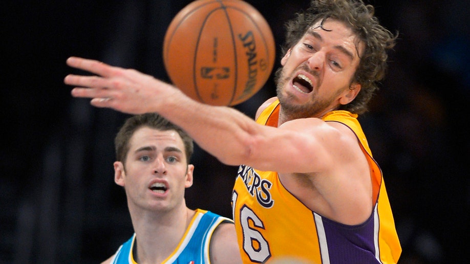 Hornets Lakers Basketball