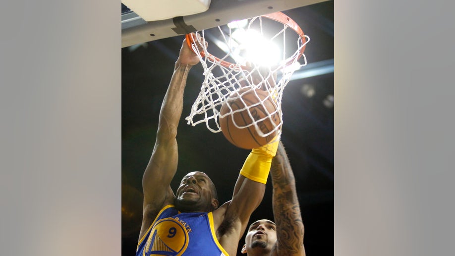 811f0272-Warriors Lakers Basketball