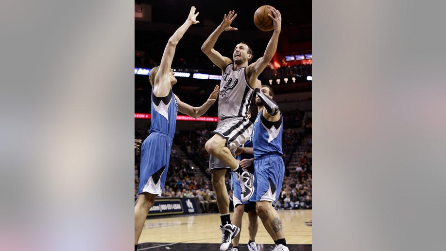 42c8f12b-Timberwolves Spurs Basketball