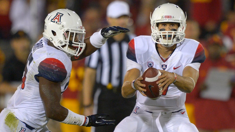 9b2aeb09-Arizona USC Football