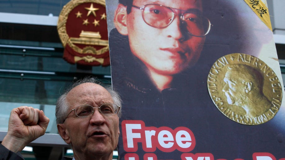 e106d4b2-China Snub Diplomacy