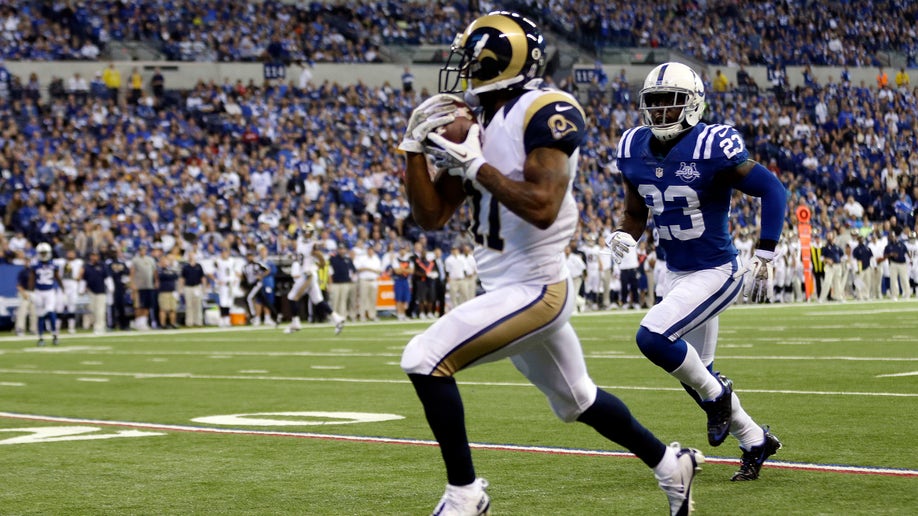 8e00cfe4-Rams Colts Football