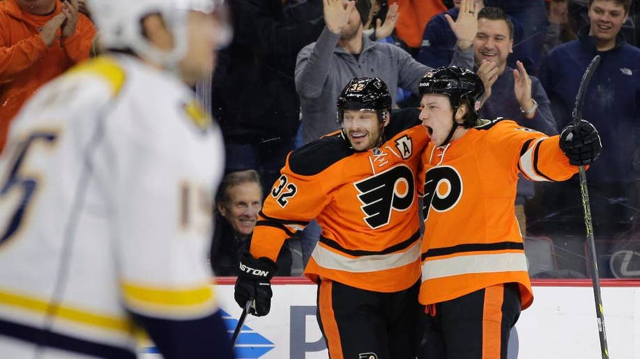 Wayne Simmons Scores In Regulation And In Shootout, Flyers Top ...