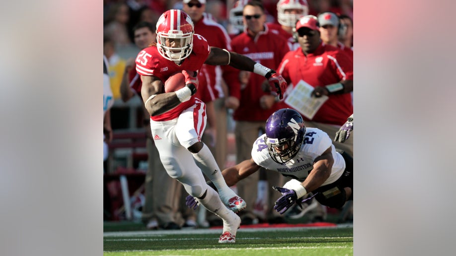 2d328cf8-Northwestern Wisconsin Football