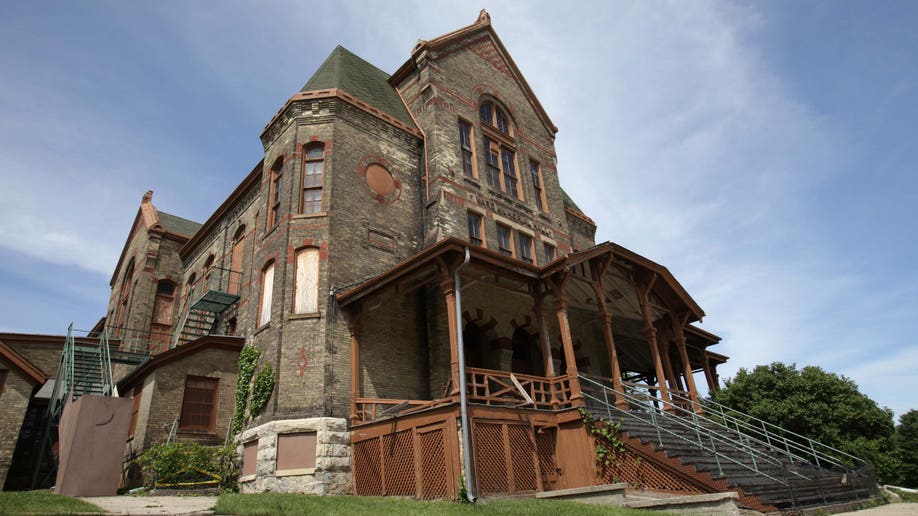 db128c50-VA Historic Buildings