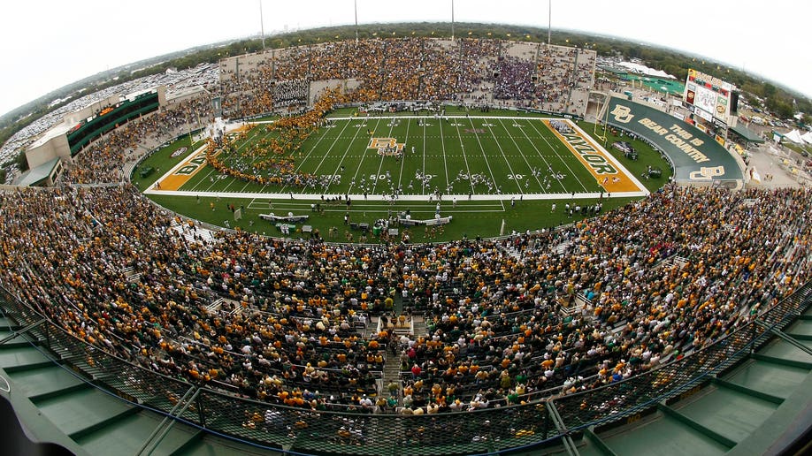 Baylor deals football stadium