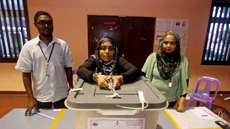 19d5f65d-Maldives Election