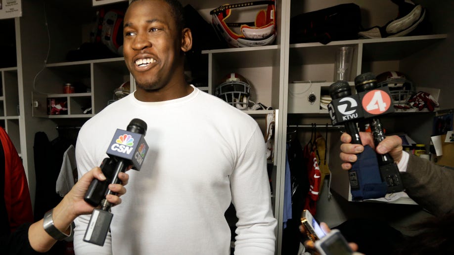 962e22f1-49ers Smith Returns Football