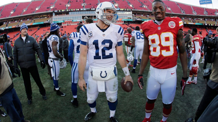 fff6e86b-Colts Chiefs Football