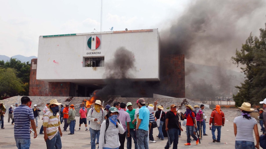 c23ed526-Mexico Teachers Revolt