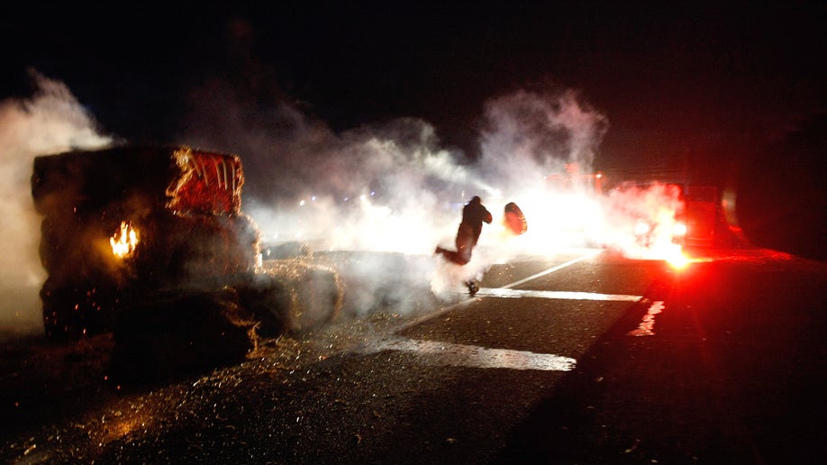 21a6eb20-France Protest