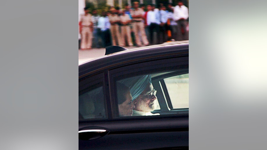 ec5d1fb4-India Rebel Attack