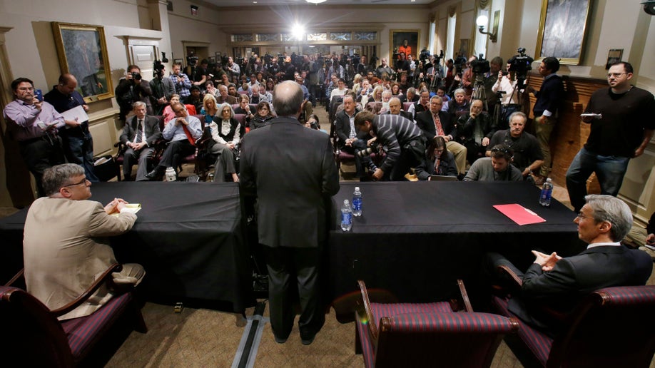 27223234-APTOPIX Rutgers Pernetti