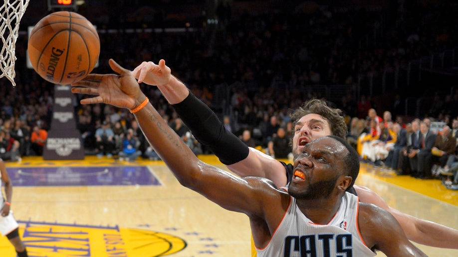 APTOPIX Bobcats Lakers Basketball