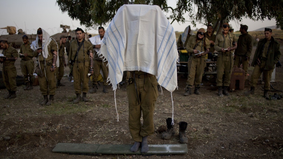 02652b20-Mideast Israel Syria