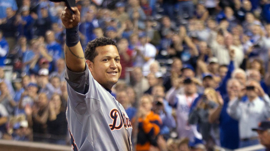 81782999-APTOPIX Cabrera Triple Crown Baseball