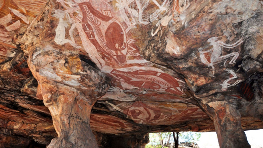 572659f2-Australia Rock Art