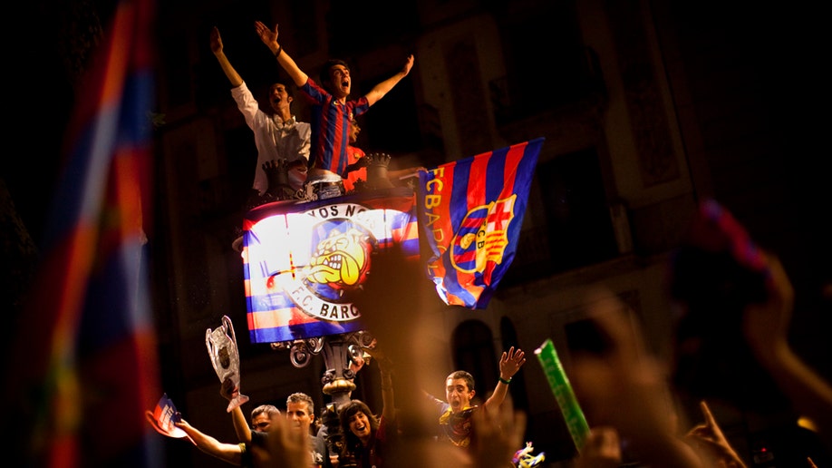 Barcelona_Fans_Three