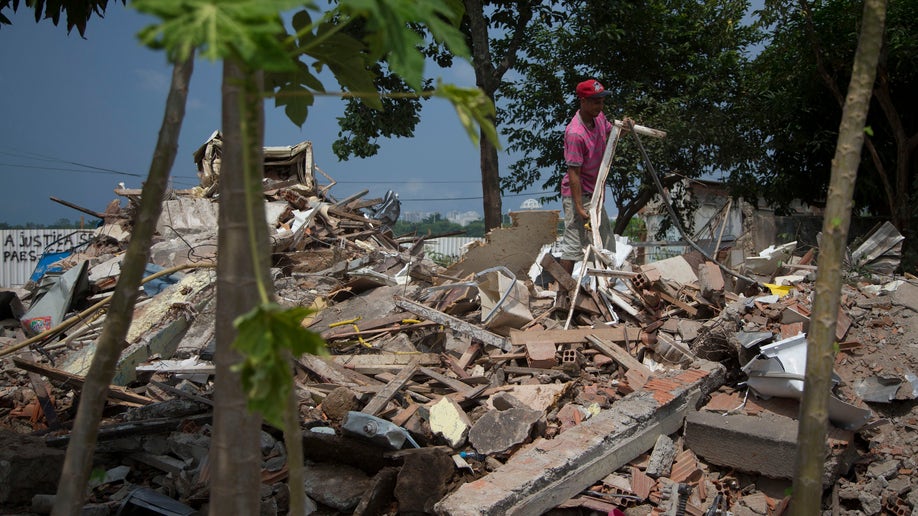 c14975b1-Brazil Olympics Evictions