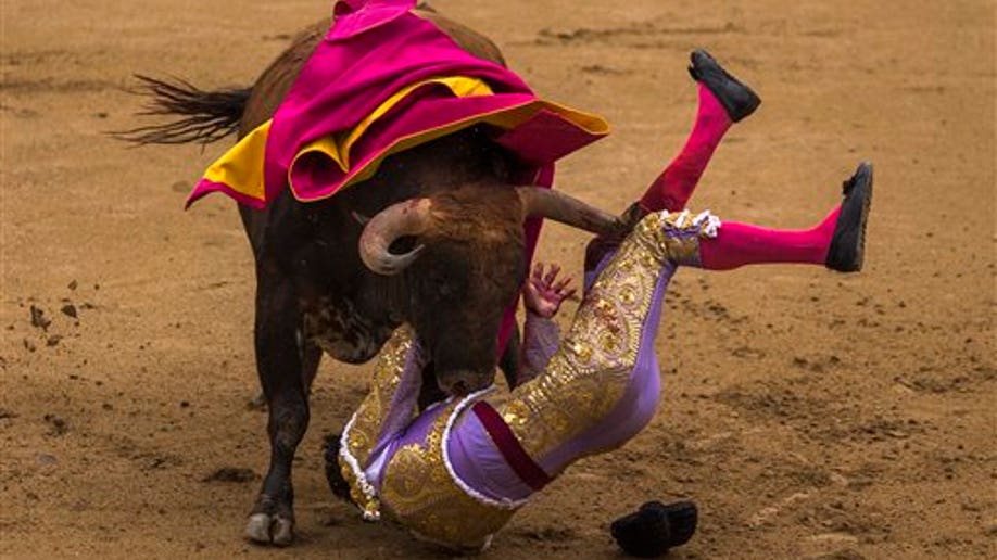 a627229b-APTOPIX Spain Bullfight