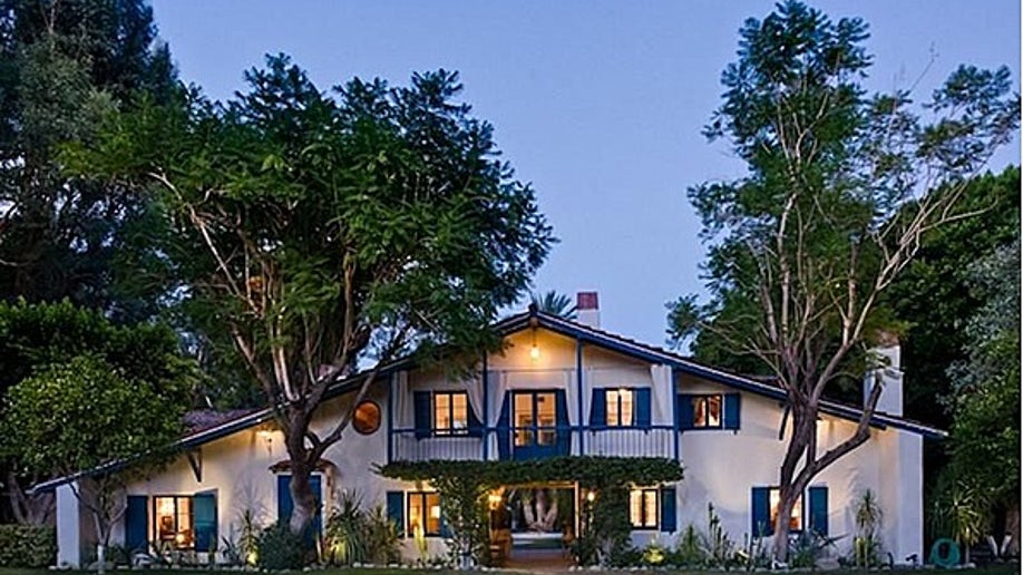 Cary Grant Back Exterior2