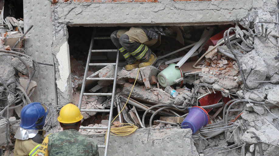 Trapped girl a symbol for Mexico's quake rescue efforts | Fox News