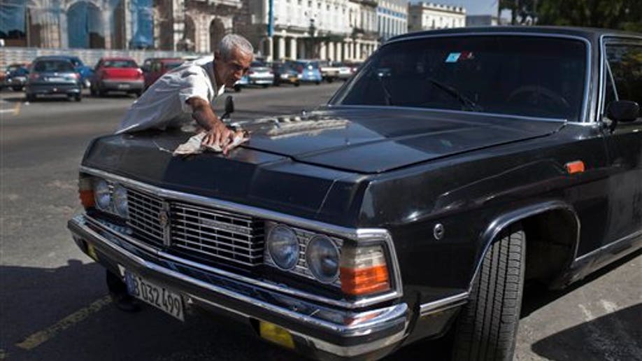 ad58e102-Cuba Fidels Limos