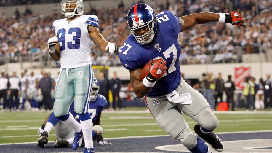 238567cb-Giants Cowboys Football