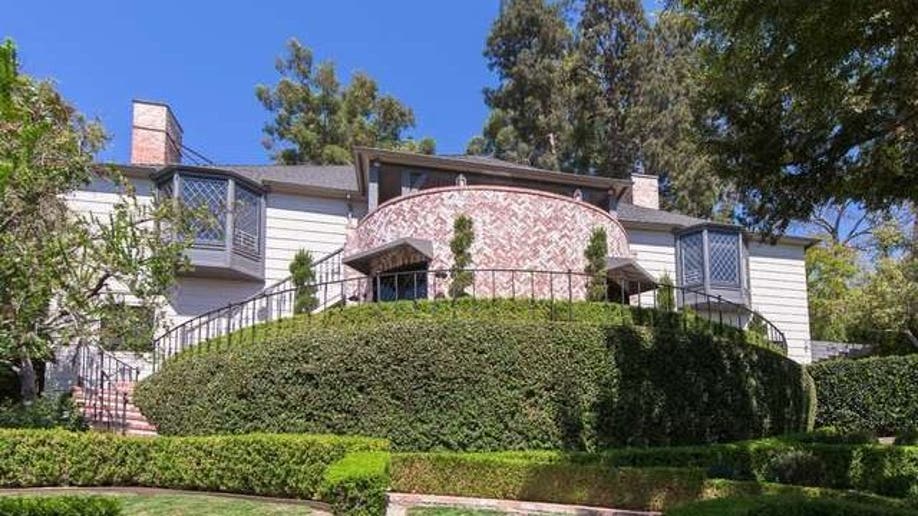 Check Out the Decor of This Los Feliz Home Featured on 'Flipping Out'