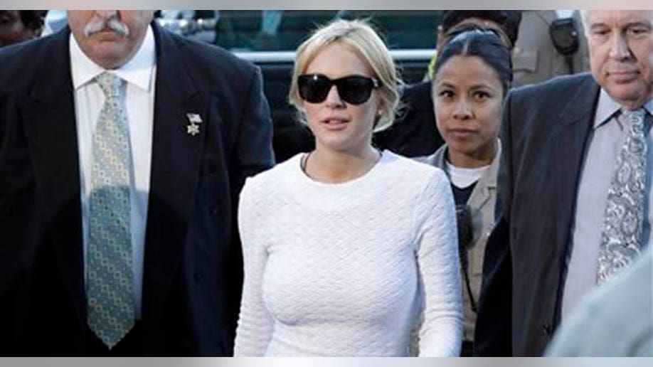 7eb6f53d-People Lindsay Lohan