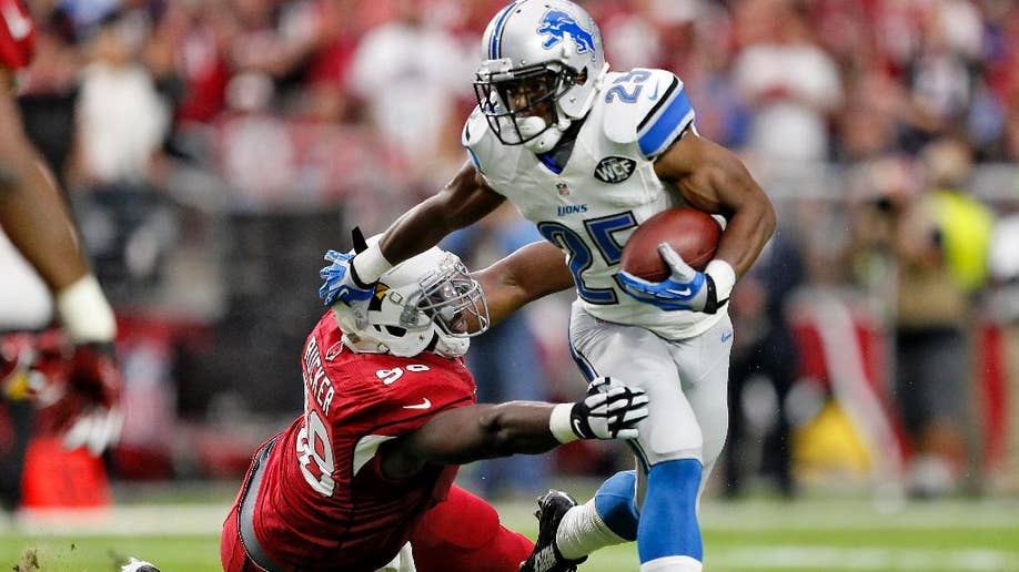 Defense Stifles Lions, Stanton's 2 TD Passes Give Cardinals 14-6 Win To ...