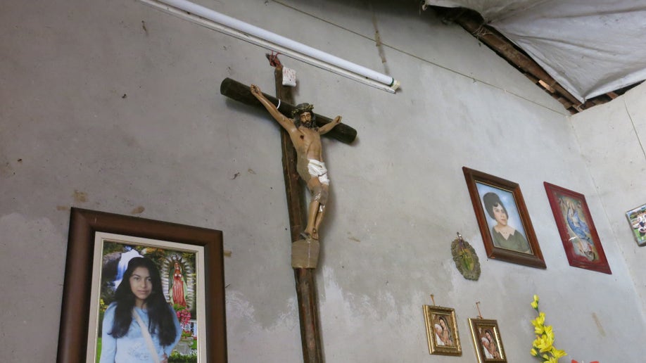 b5e420cd-Mexico Army Slayings