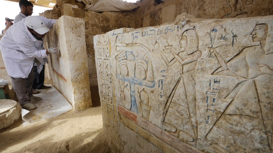 aa3dcccd-Mideast Egypt Antiquities
