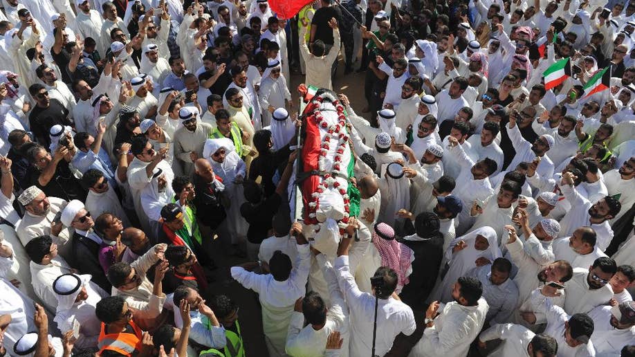 Pasca serangan bom yang jarang terjadi, Harapan Semangat Persatuan warga Kuwait dapat menahan upaya perpecahan berdasarkan sekte