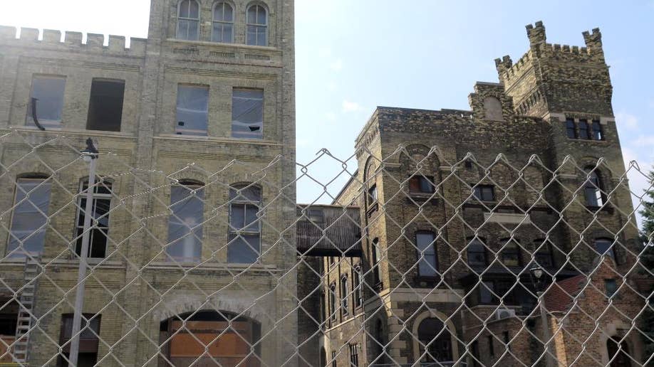 Milwaukee Developers Lead Cream City Comeback Put Signature Old Milwaukee Developers Lead Cream City Comeback Put Signature Old Bricks Into New Construction