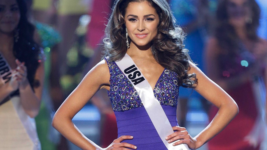 d9c43579-Miss Universe 2012