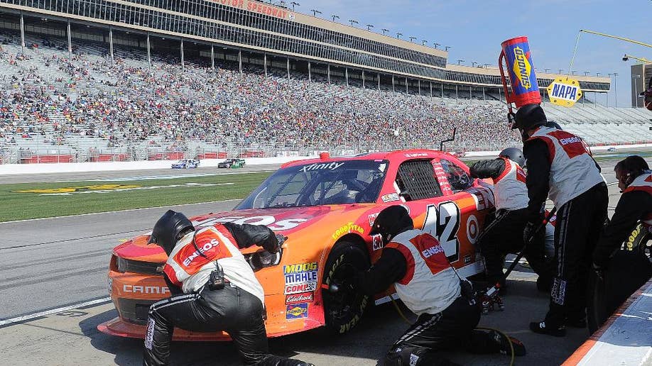 Atlanta threepeat Harvick wins Xfinity race at Atlanta Motor Speedway